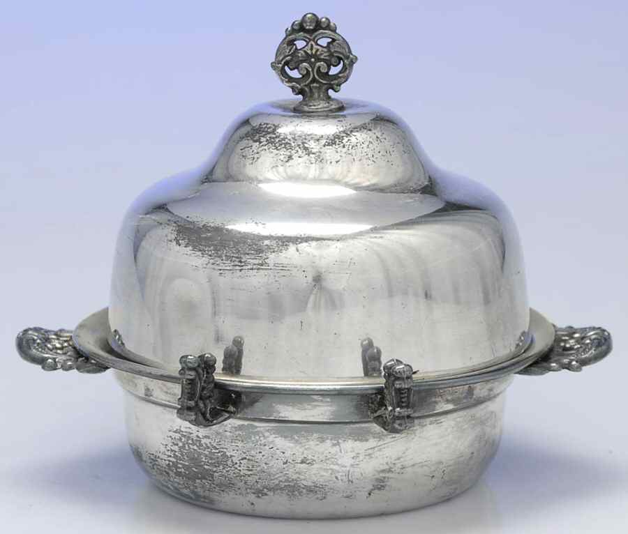 26 (Silverplate, Hollowware) Plated Covered Round Butter by Manhattan Silverplate-1