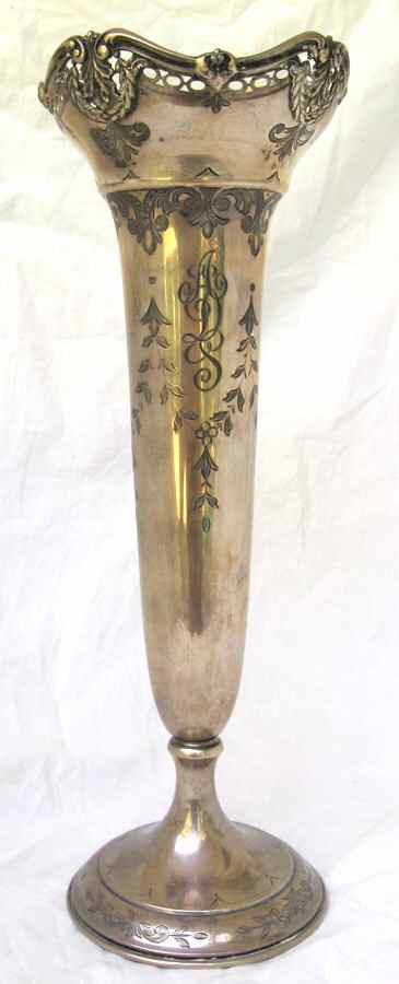842 (Sterling, Hollowware) Sterling Vase by Matthews -1
