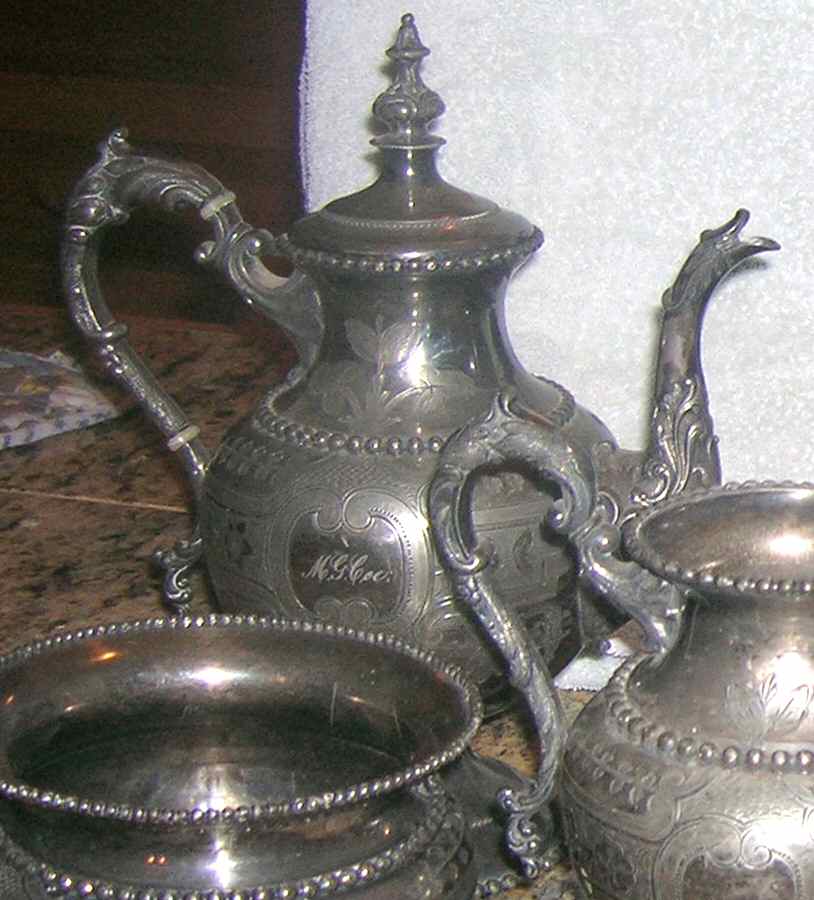 1835 (Silverplate, Hollowware) Teapot by Meriden Britannia -1