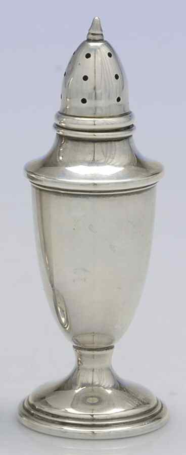850 (Sterling, Hollowware) Salt Shaker by Mueck-Cary-1