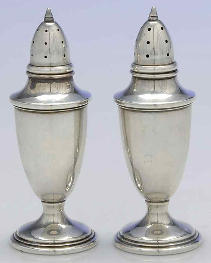 850 (Sterling, Hollowware) Salt and Pepper Set by Mueck-Cary-1