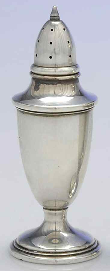 850 (Sterling, Hollowware) Pepper Shaker by Mueck-Cary-1