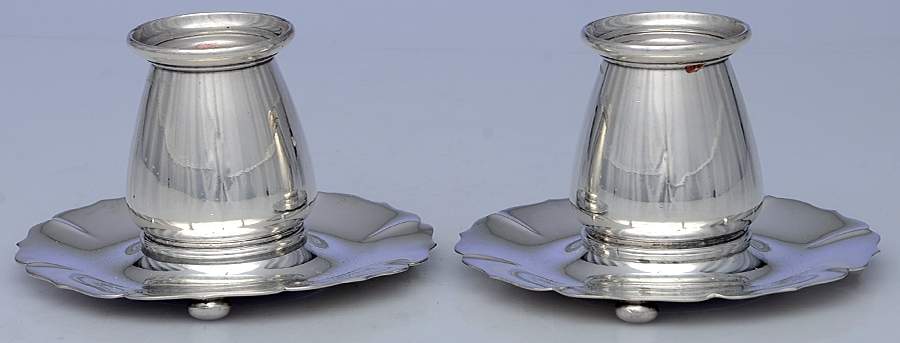 Early American (Silverplate, Hollowware) Pair of 2" Console Candleholders by Meriden Britannia -1