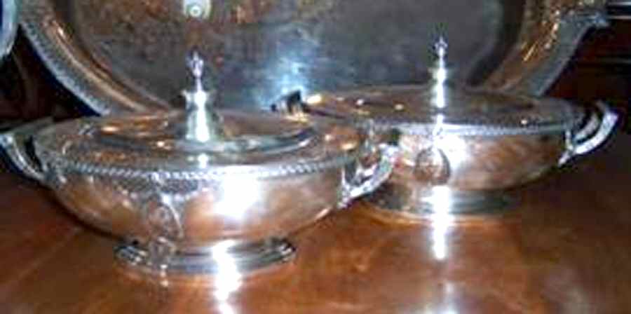 Pompeiian (Sterling, Hollowware) Round Covered Vegetable Bowl by Mount Vernon-1