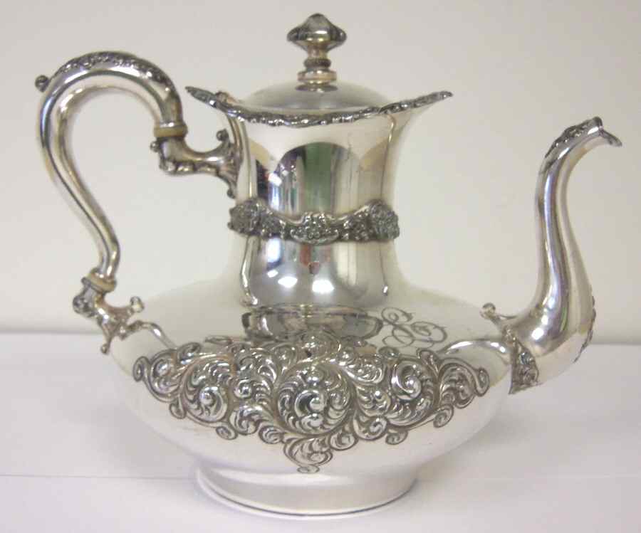 2014 (Silverplate, Hollowware) Teapot by Meriden Britannia -1