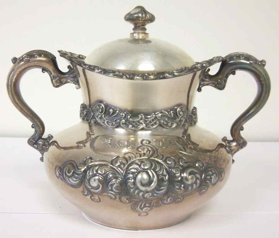 2014 (Silverplate, Hollowware) Sugar Bowl & Lid by Meriden Britannia -1