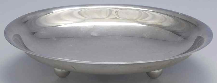925 (Sterling, Hollowware) 9" Round All Purpose Dish by Manchester-1