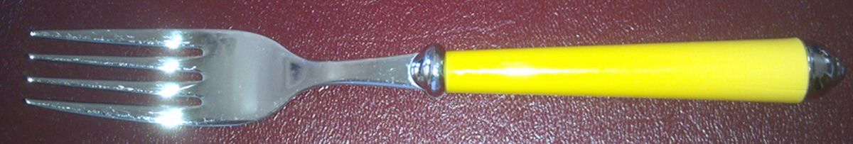 Rondo-Yellow (Stainless) Fork by Mikasa-1