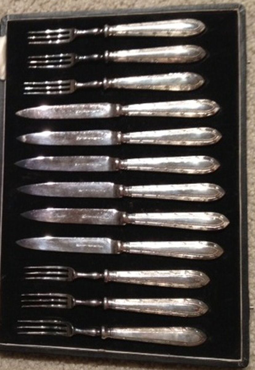 MWE38 (Silverplate) Individual Fruit Knife with Silverplate Blade by Mappin & Webb-1