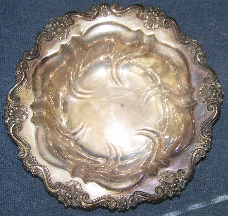 602 (Sterling, Hollowware) 11" Round Vegetable by Meriden Britannia -1