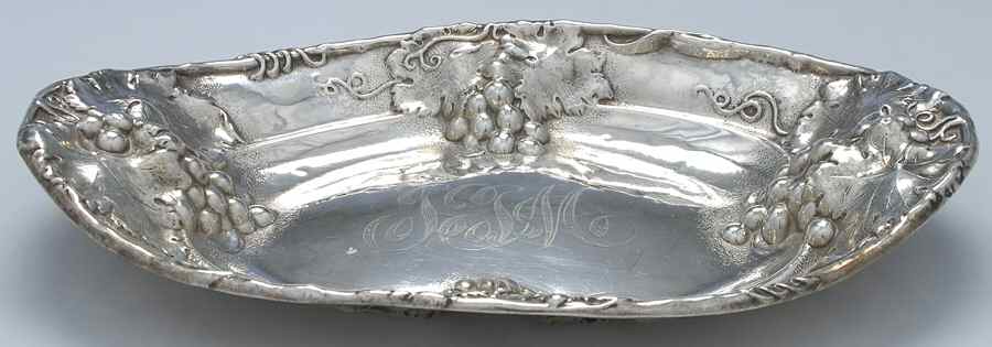 681 (Sterling, Hollowware) 12" Bread Tray by Mount Vernon-1