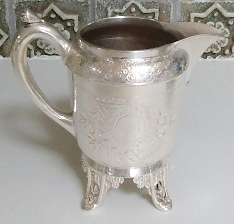 1941 (Silverplate, Hollowware) Creamer by Meriden Britannia -1
