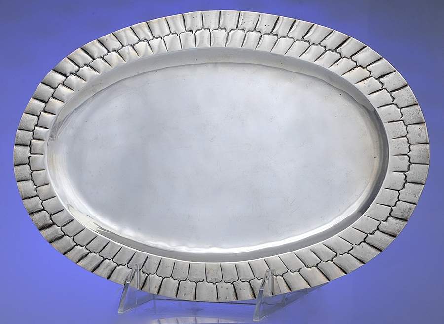 5055 (Sterling, Hollowware) 11" Oval Tray by Maciel-1