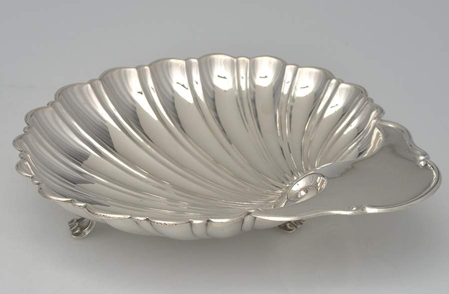 233 (Sterling, Hollowware) Shell Shape 3-Toed Centerpiece by M Fred Hirsch-1