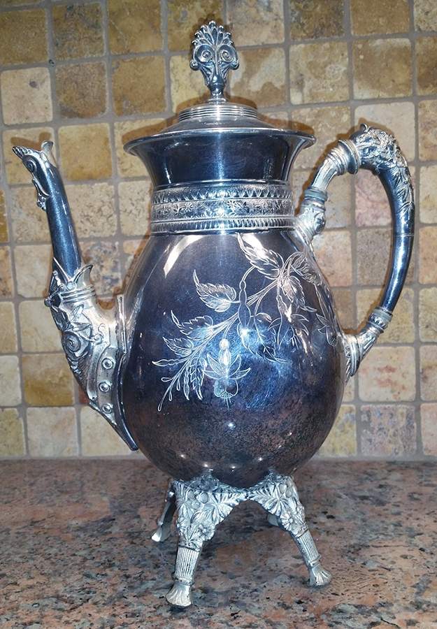 1925 (Silverplate, Hollowware) Silverplate Coffee Pot by Meriden Britannia -1