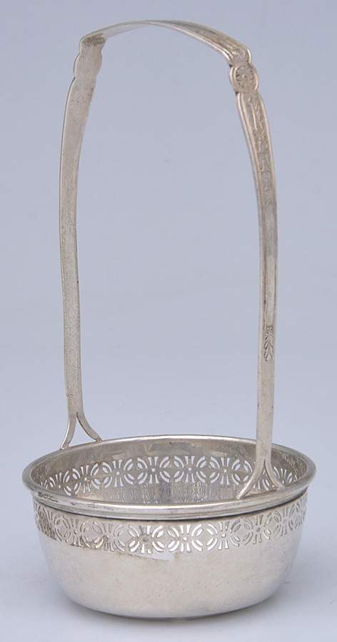 WV518-2A (Sterling, Hollowware) Handled Open Sugar Basket by Meriden Britannia -1