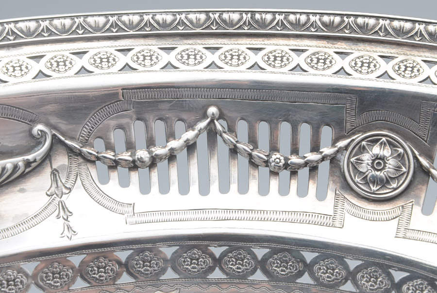 Lansdowne (Sterling, Hollowware) Pierced Footed Oval Centerpiece by Mount Vernon-4