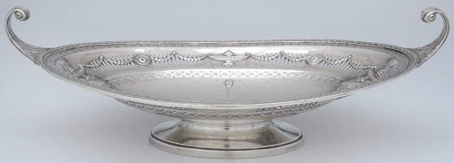 Lansdowne (Sterling, Hollowware) Pierced Footed Oval Centerpiece by Mount Vernon-1