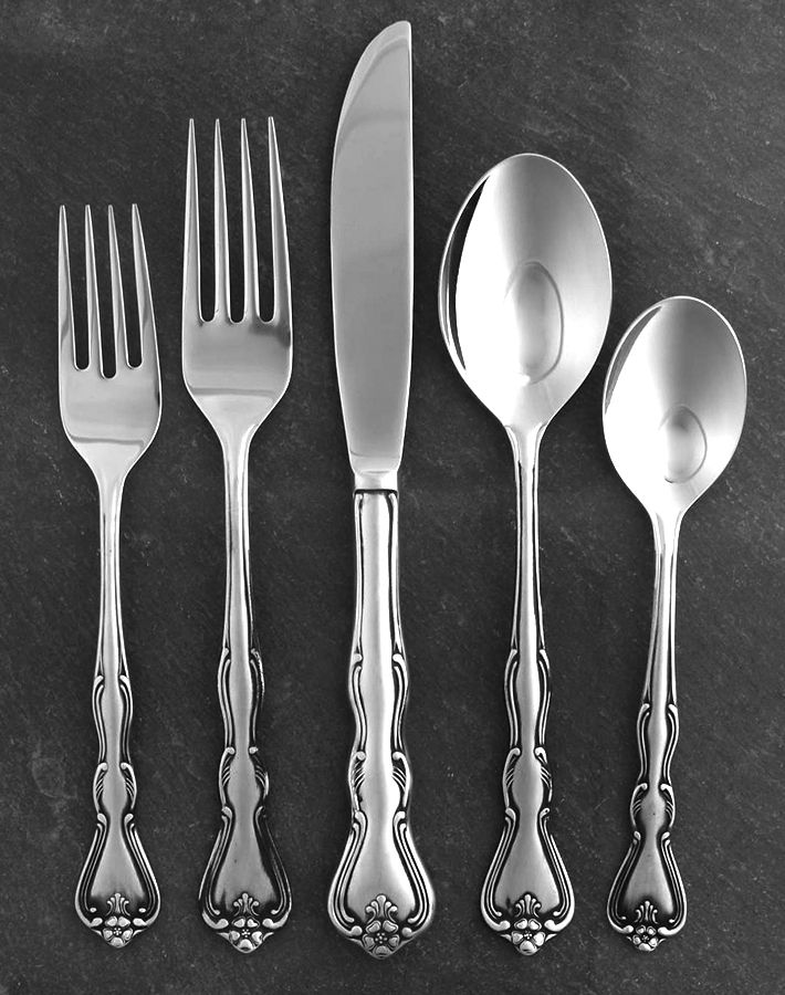 Sylvia (Stainless) 5 Piece Place Setting by Noritake Silver-1