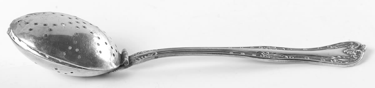 Queen Elizabeth (Silverplate, 1908) Solid Individual Overcup Tea Strainer by National Silver Co-1