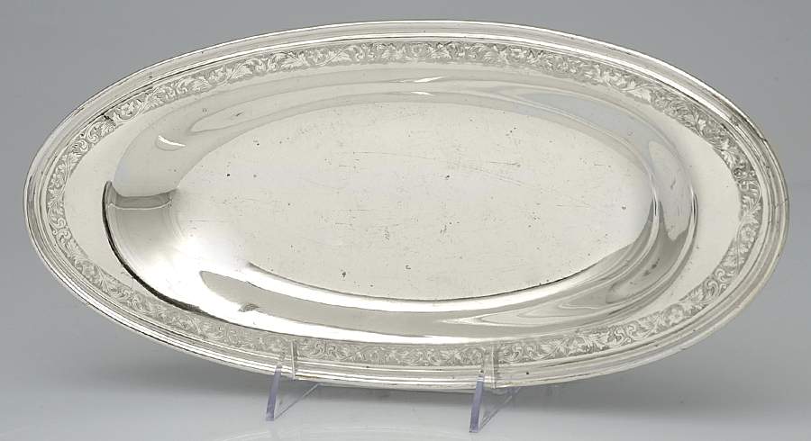 C4045 (Silverplate, Hollowware) 13" Bread Tray by New Amsterdam-1