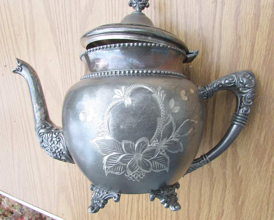 600 (Silverplate, Hollowware) Teapot by New Amsterdam-1