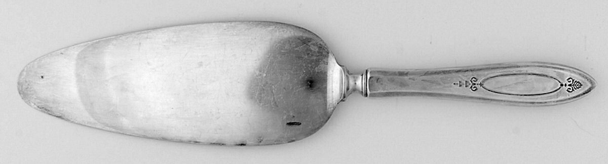Adam (Silverplate, 1917) Pie Server with Silverplate Blade by Oneida Silver-1