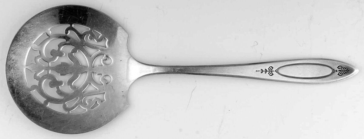 Adam (Silverplate, 1917) Tomato Server, Solid Piece by Oneida Silver-1