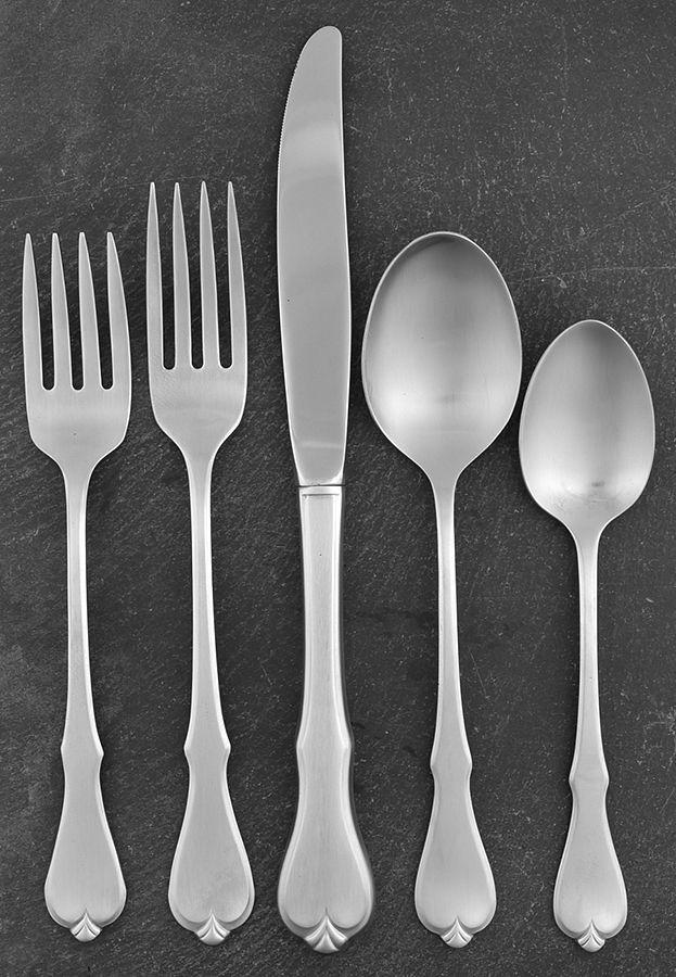American Freedom (Stainless) 5 Piece Place Setting by Oneida Silver-1