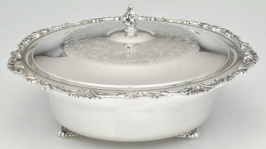 Ascot (Silverplate, Hollowware) Silverplate Round Covered Casserole by Oneida Silver-1