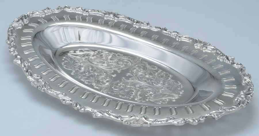 Ascot (Silverplate, Hollowware) Pierced Plated Bread Tray by Oneida Silver-1