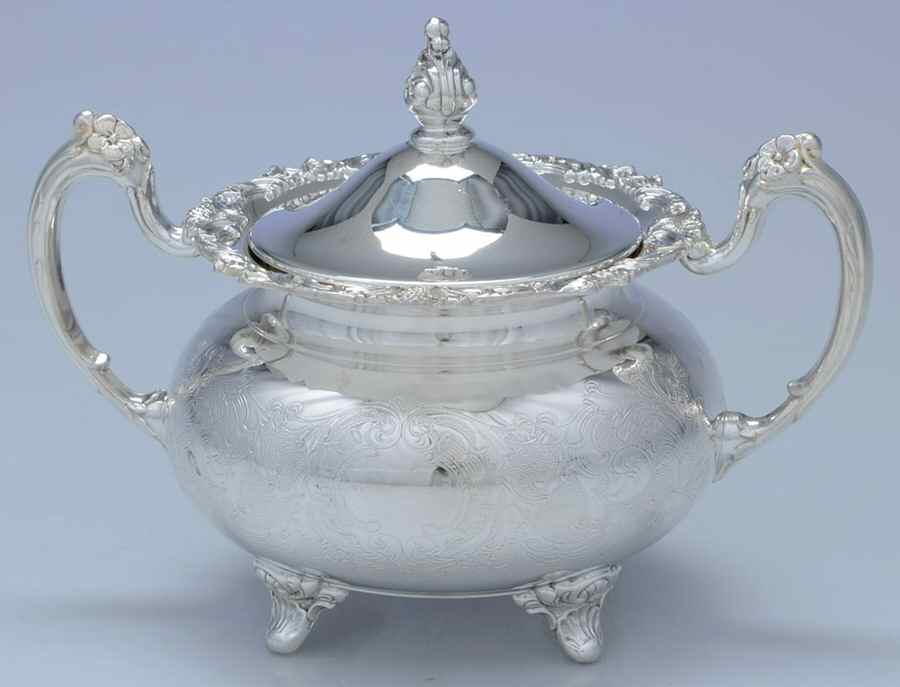 Ascot (Silverplate, Hollowware) Sugar Bowl & Lid by Oneida Silver-1