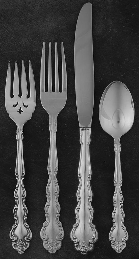 Beethoven (Silverplate, 1971) 32 Piece Estate Set by Oneida Silver-1