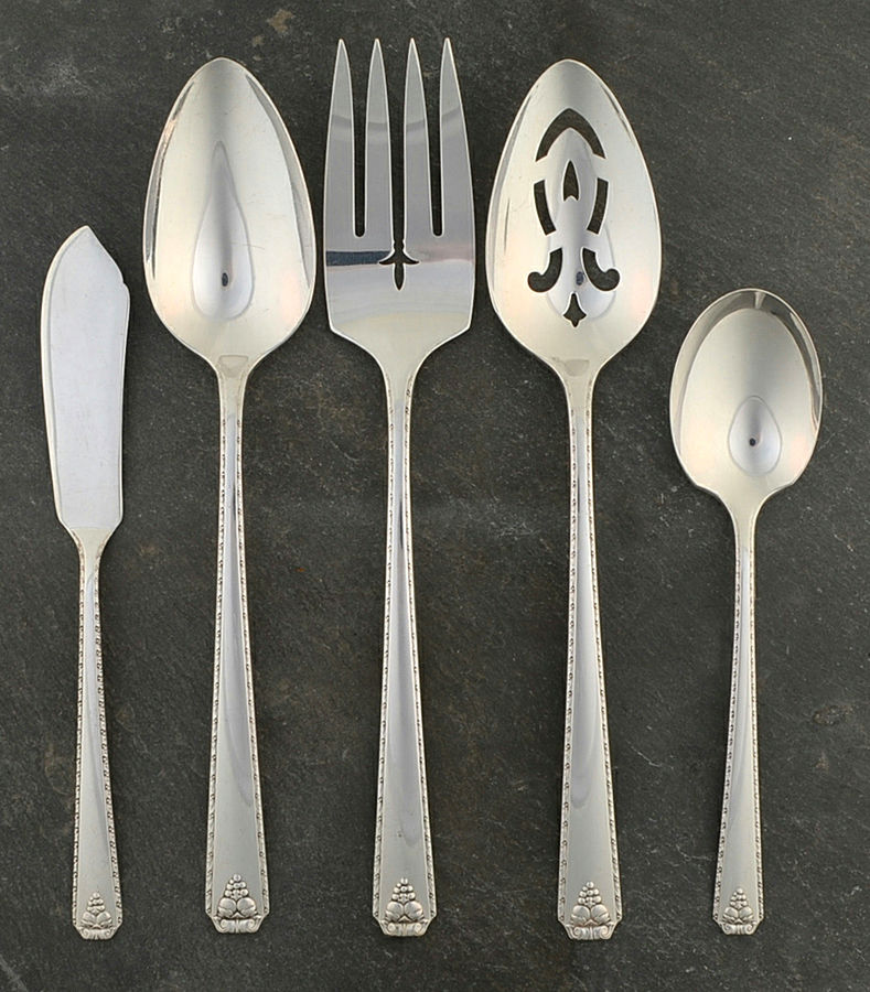 Bordeaux (Silverplate, 1945) 5 Piece Hostess Set by Oneida Silver-1