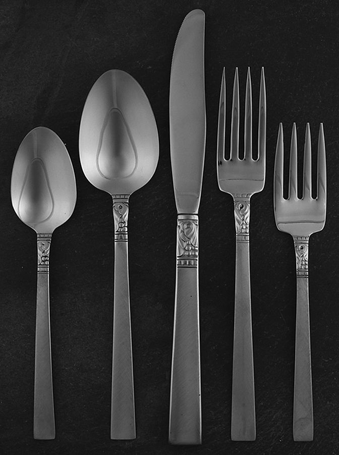 Brookwood (Stainless) 5 Piece Place Setting by Oneida Silver-1