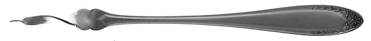 Bridal Wreath (Silverplate, 1915) One Tine Butter Pick by Oneida Silver-1
