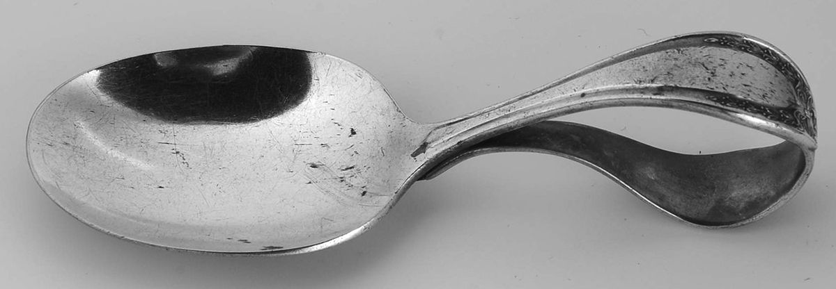 Bridal Wreath (Silverplate, 1915) Curved Handle Baby Spoon by Oneida Silver-1