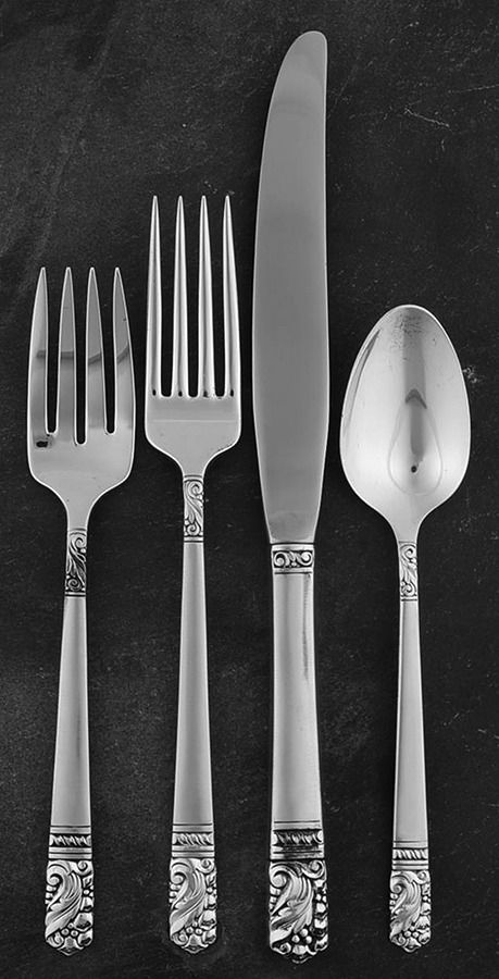 Casa Grande (Sterling, Burnished) 4 Piece Place Size Setting by Oneida Silver-1