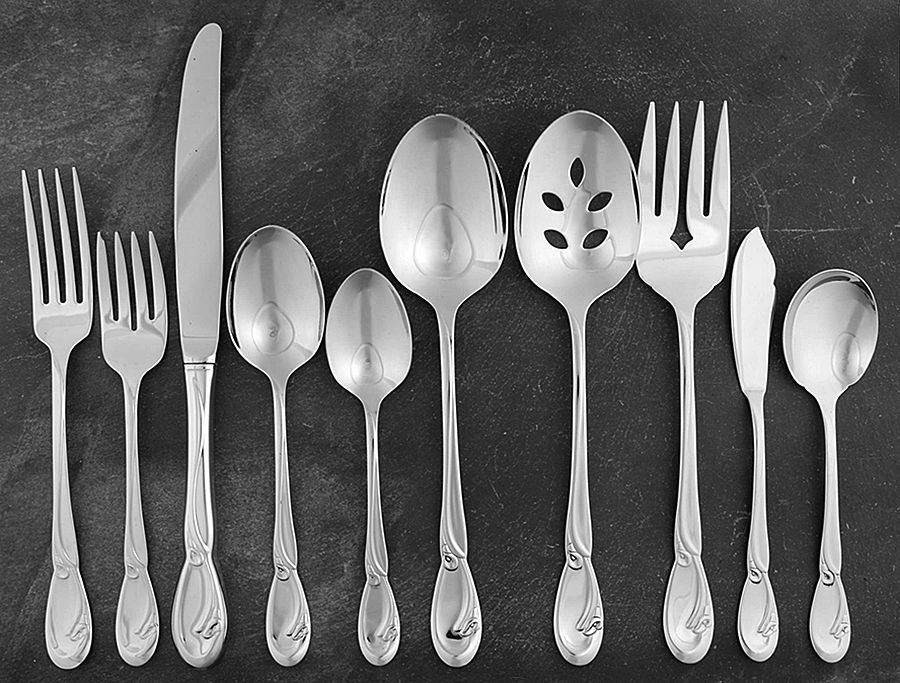 Calla Lily (Stainless) 45 Piece Starter Set by Oneida Silver-1