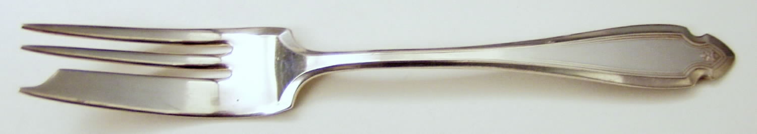 Cardinal (Silverplate, 1920) Individual Pie Fork by Oneida Silver-1