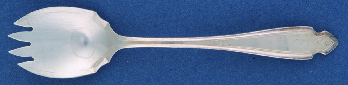 Cardinal (Silverplate, 1920) Ice Cream Fork by Oneida Silver-1