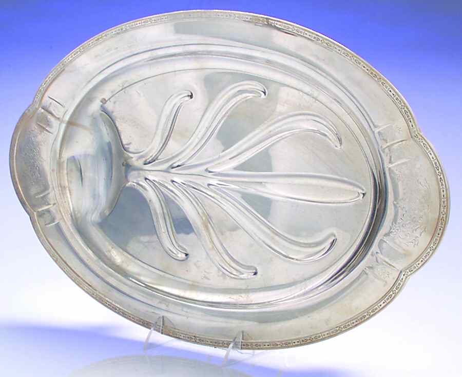 Chelsea (Silverplate, Hollowware) Medium Plated Meat Platter with Well by Oneida Silver-1