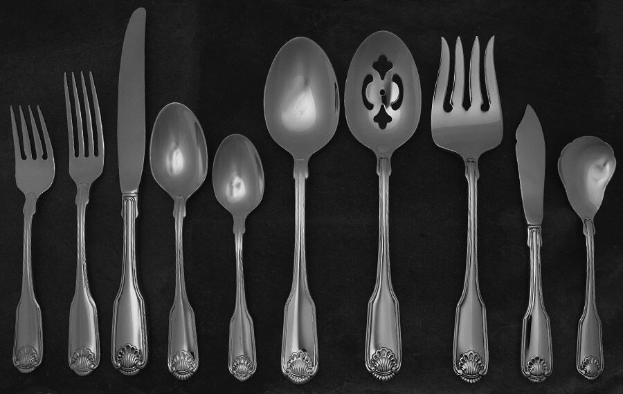 Classic Shell (Stainless) 45 Piece Starter Set by Oneida Silver-1