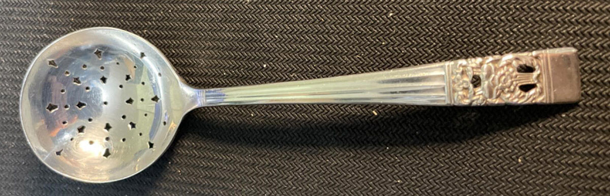 Coronation (Silverplate, 1936, No Mono) Small Sugar Sifter by Oneida Silver-1