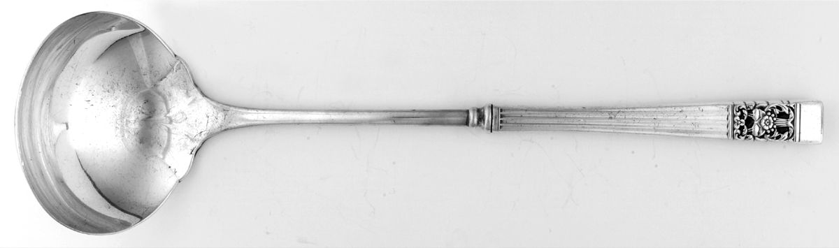 Coronation (Silverplate, 1936, No Mono) Soup Ladle with Silverplate Bowl by Oneida Silver-1
