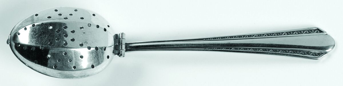 Croydon-Mary Lee (Silverplate, 1932) Tea Strainer with Handle-Hinged Bowl by Oneida Silver-1