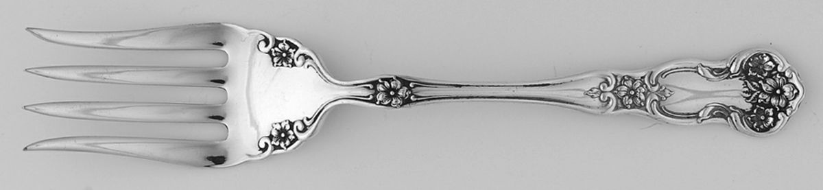 Daisy (Silverplate, 1910) Small Solid Cold Meat Serving Fork by Oneida Silver-1