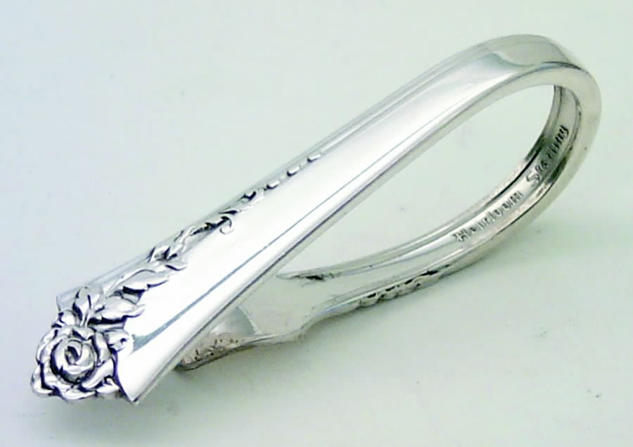 Damask Rose (Sterling, 1946, No Monograms) Napkin Clip HC by Oneida Silver-1