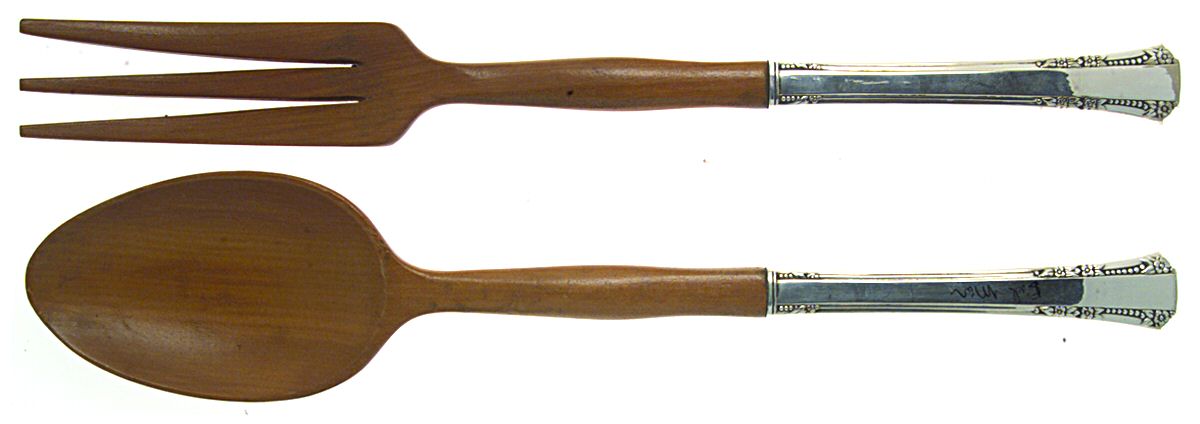 Del Mar (Silverplate, 1939) Wooden Bowl 2-Piece Salad Set by Oneida Silver-1