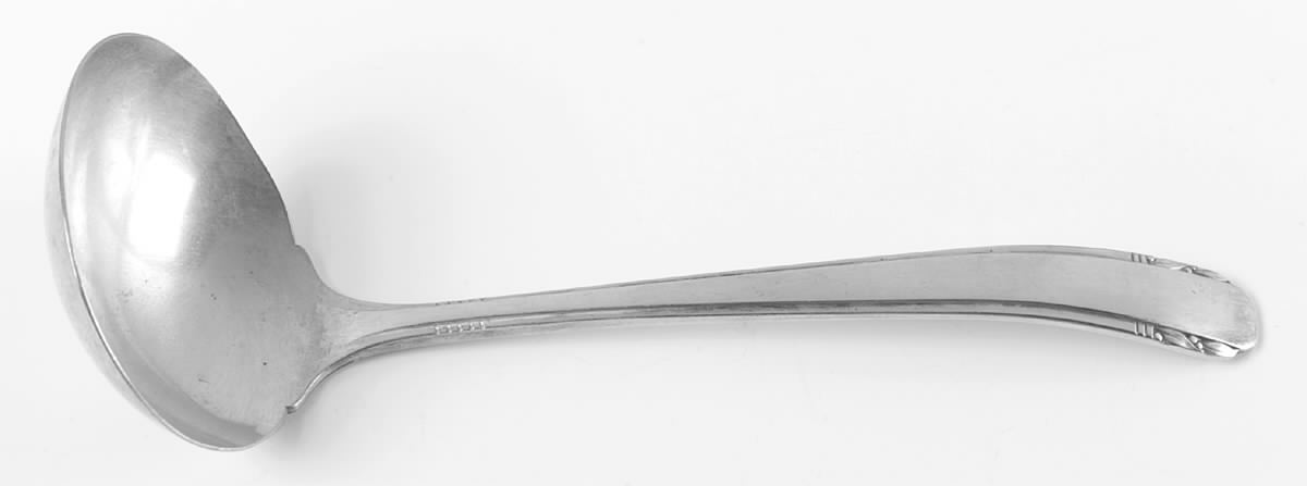 Elaine (Silverplate, 1926) Solid Gravy Ladle by Oneida Silver-1